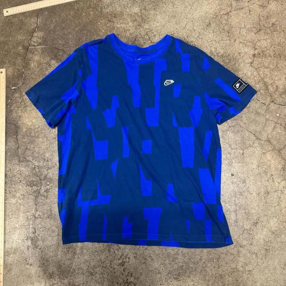 Nike Air All-Over Print Logo Graphic T-Shirt